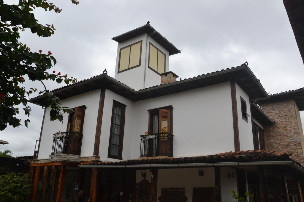 Pousada Gamarano มาเรียนา ภายนอก รูปภาพ